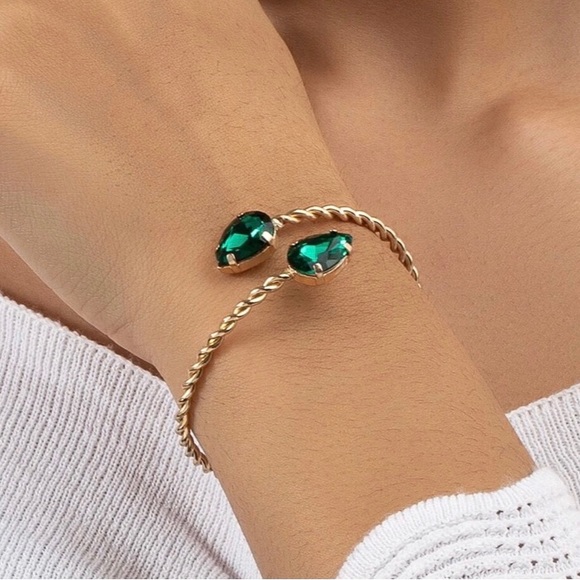 Jewelry - New-Green Rhinestone Cuff Bracelet.